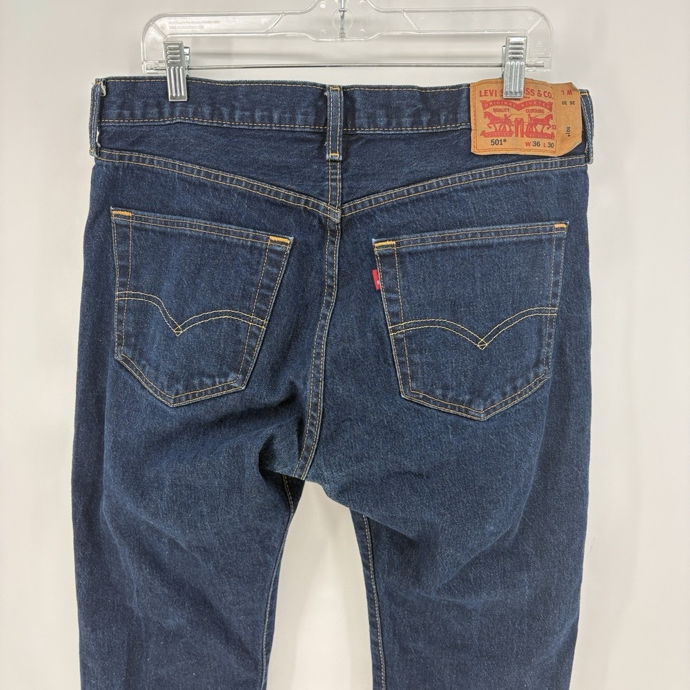 Levis 501 Jeans Mens 36x30 Fits 36x29 Dark Wash Button Fly Denim Classic Fit - Picture 9 of 11